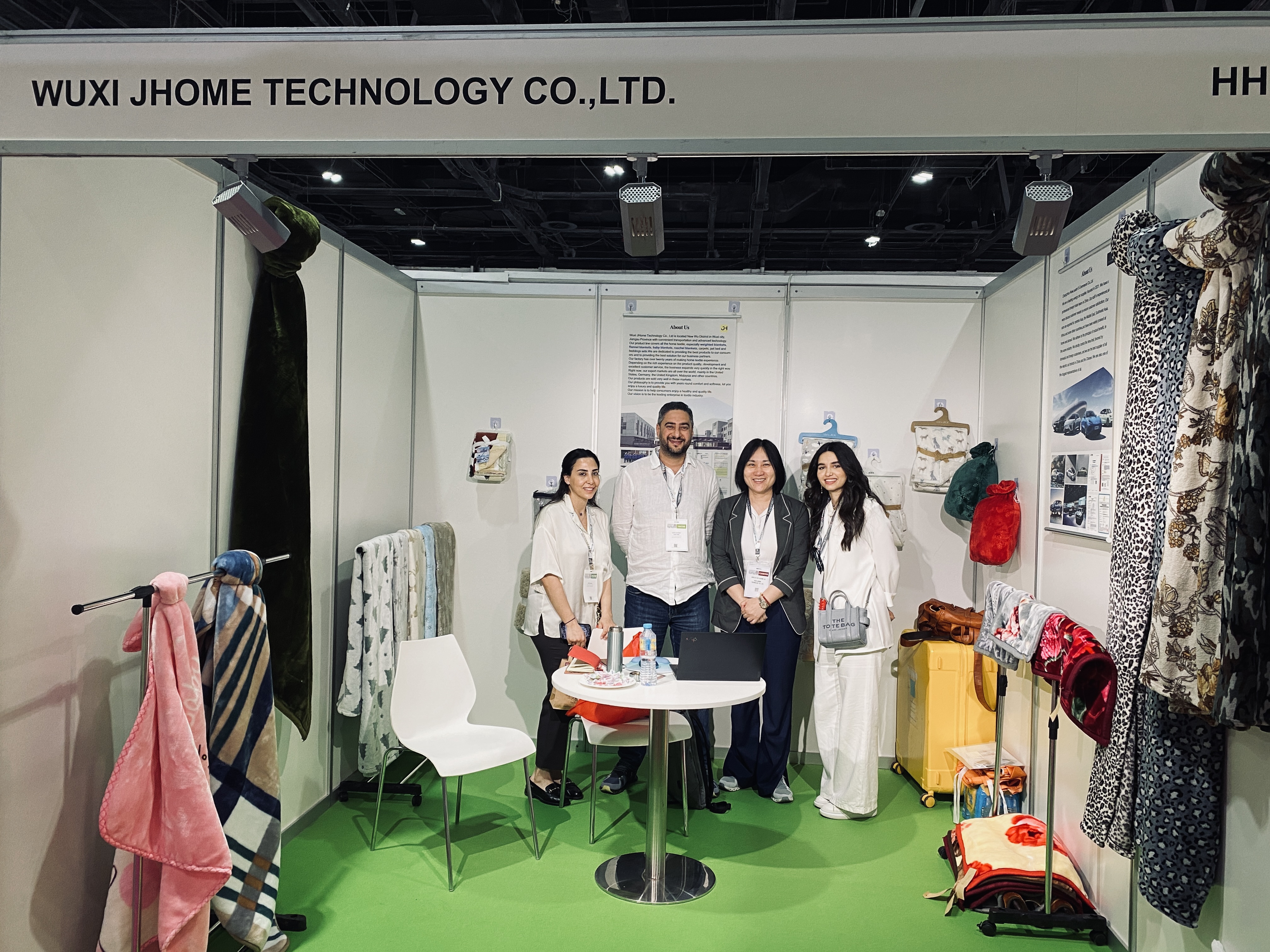 Bienvenue au Salon international de l'habillement et du textile