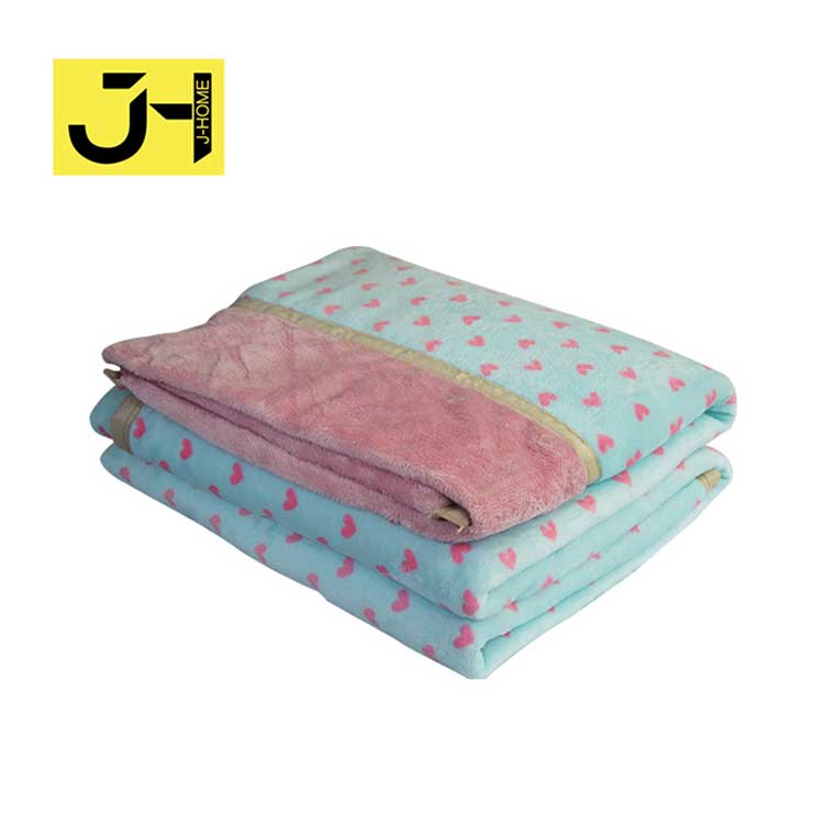 Couverture en peluche double face pour l'hiver